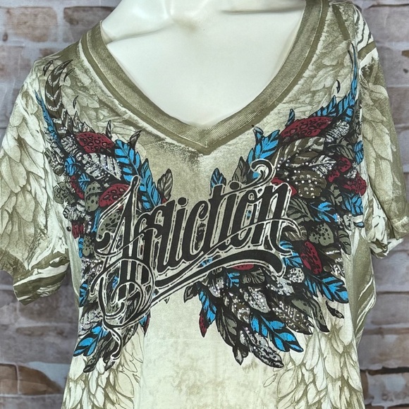 Affliction Women’s Graphic Short Sleeve V-Neck -Size: Large -NWT - Picture 4 of 12